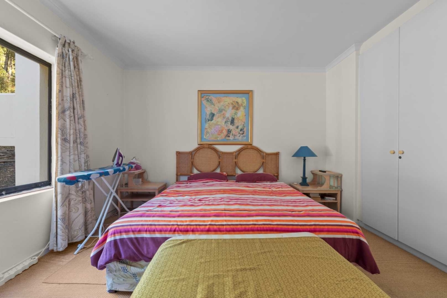 3 Bedroom Property for Sale in Sea Point Western Cape